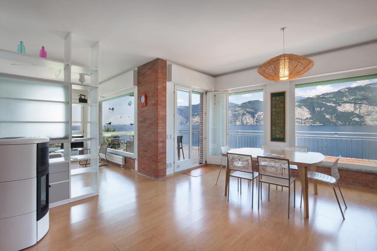 Apartment Windows On The Lake Malcesine Exterior foto