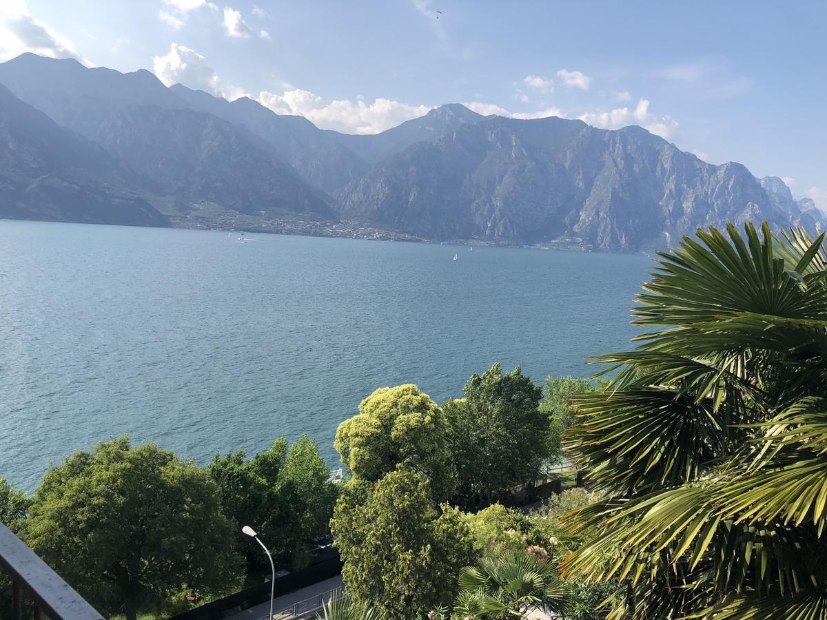 Apartment Windows On The Lake Malcesine Exterior foto
